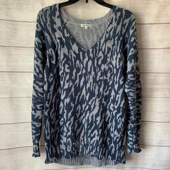 Rag Poets V-Neck Sweater Navy Blue and Gray Animal Print Size Large - Picture 1 of 13